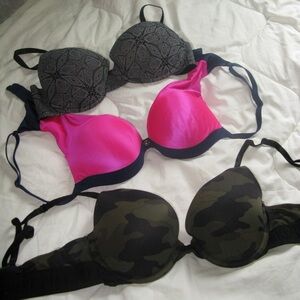 PINK Victoria's Secret Bra Set - Black, Pink, Camouflage
